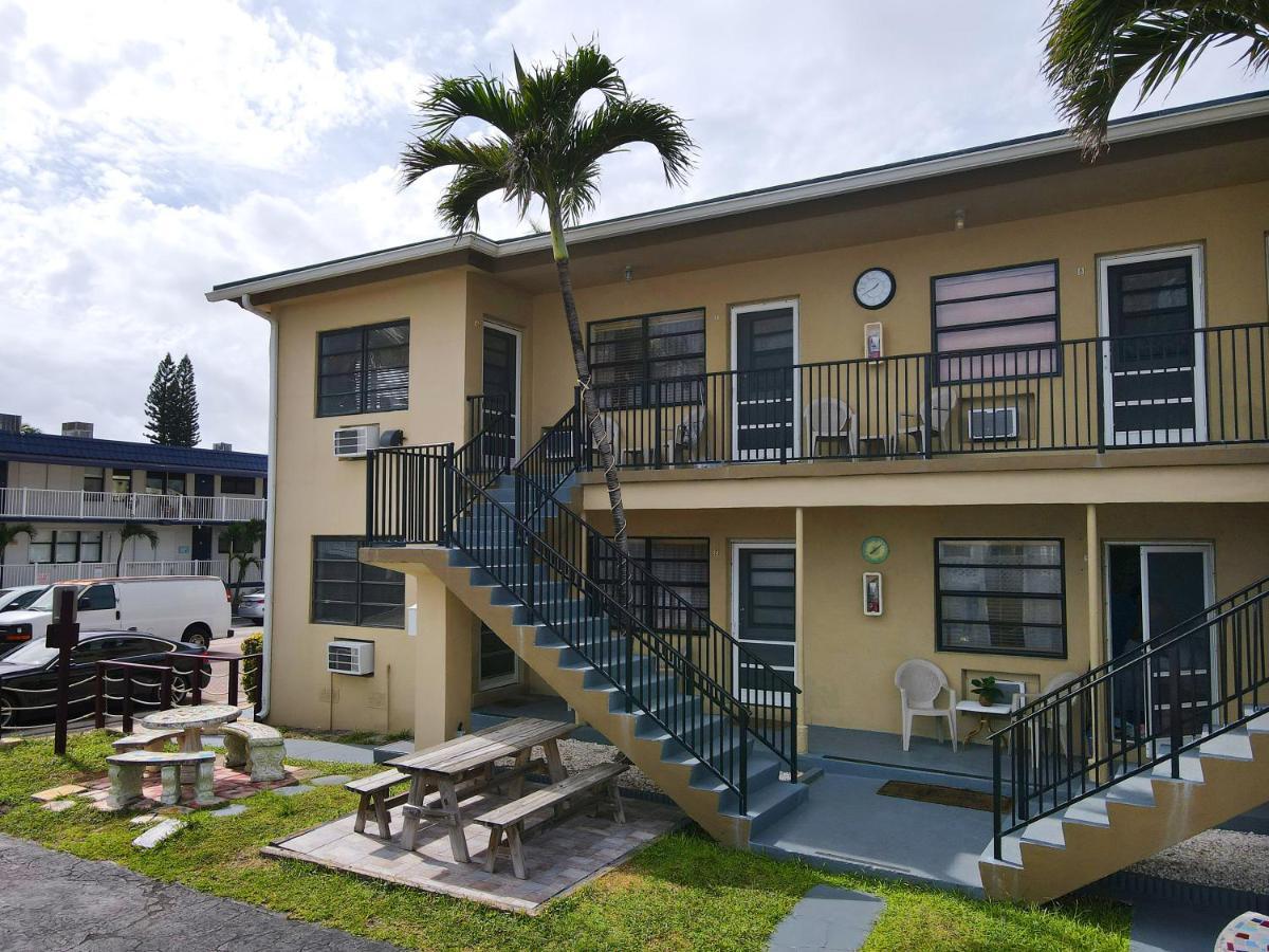 Tropic Isle Hotel & Apartment Hollywood Extérieur photo