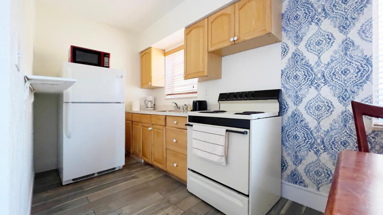 Tropic Isle Hotel & Apartment Hollywood Extérieur photo